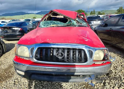 2004 Toyota Tacoma Double Cab Prerunner z USA, uszkodzony, nr VIN 5TEGM92N84Z395776